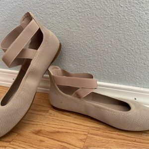 Women's Beige  Flats